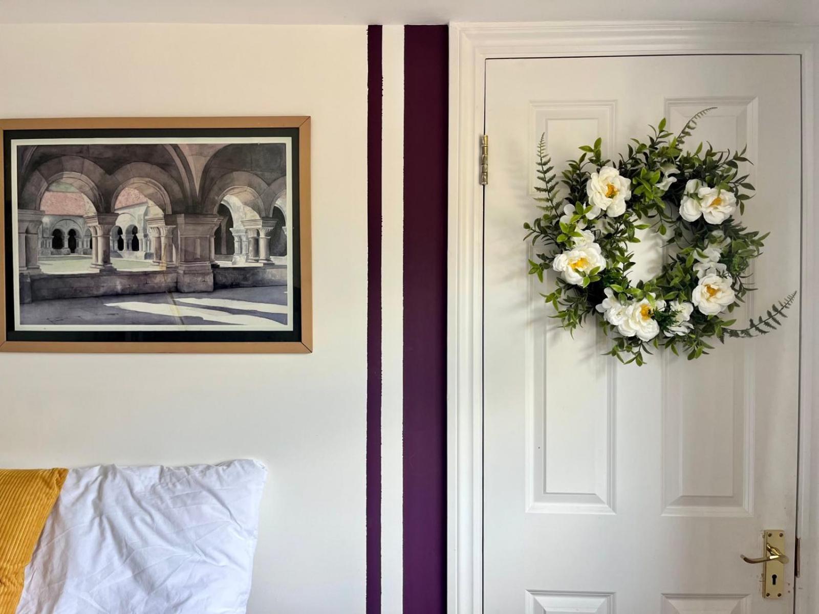 Lopez Home Crawley Ifield Extérieur photo